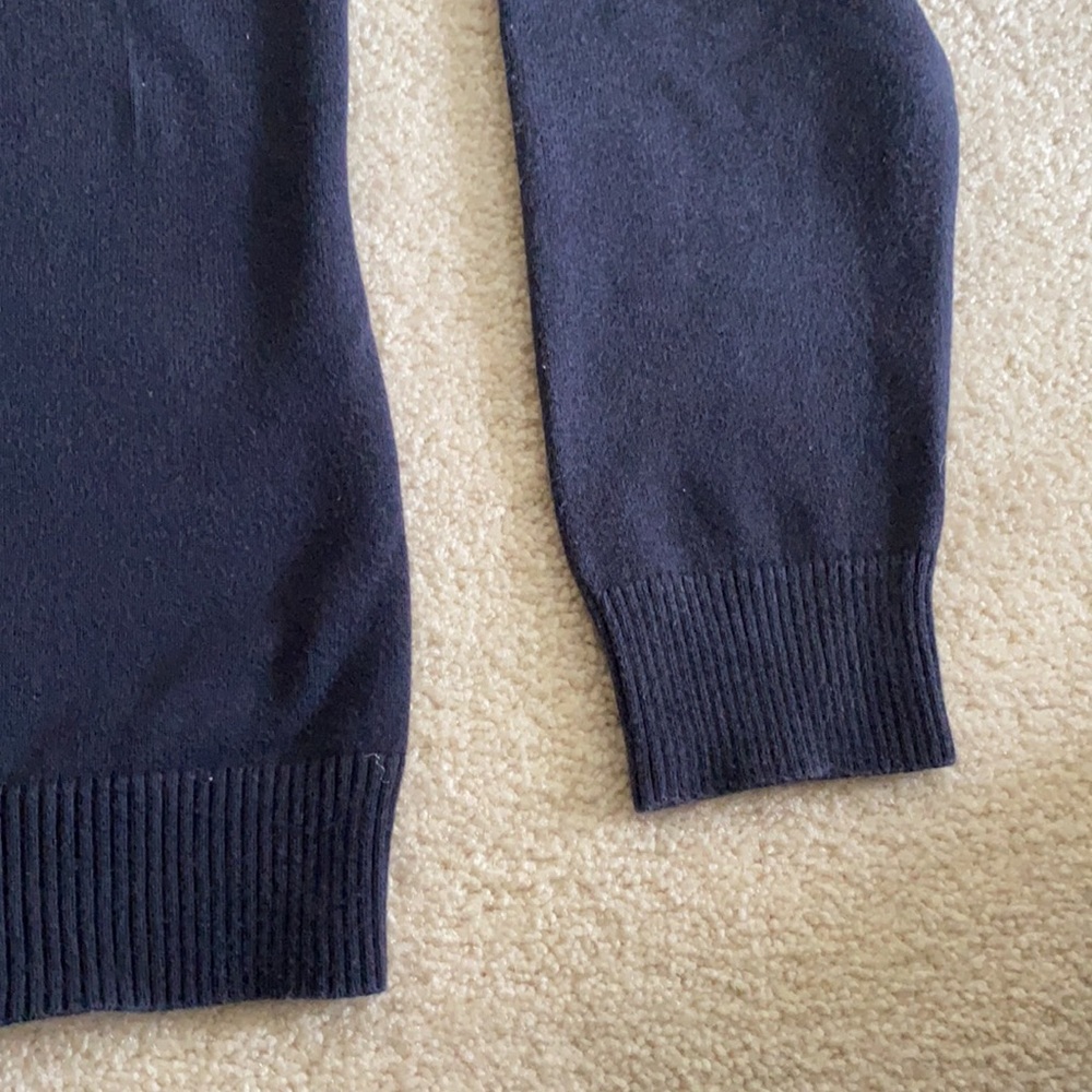 Lands’ End Sweater - Picture 3 of 5